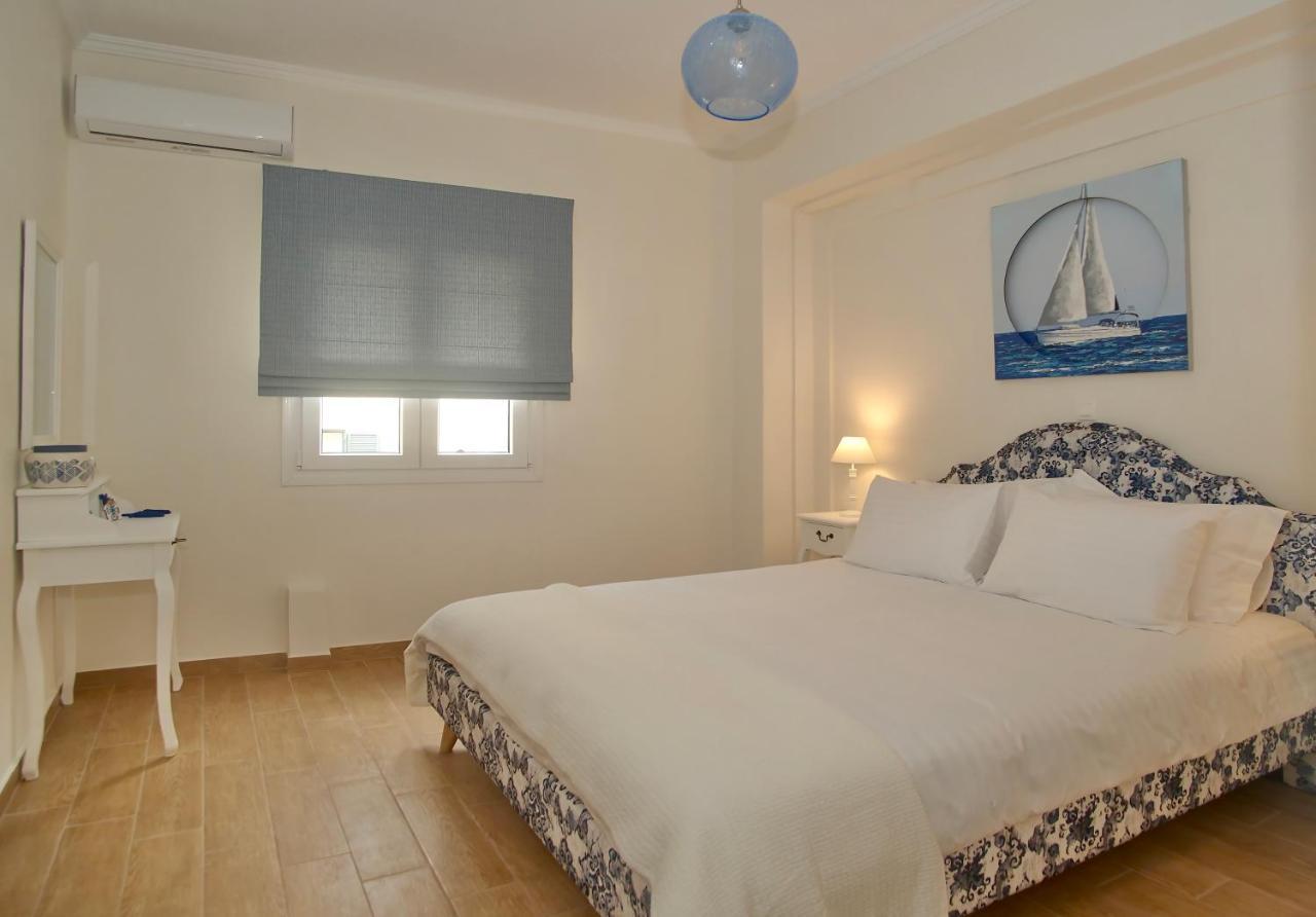 The Bluehouse - Spacious Top Floor Flat With Parking, By Mon Repos Beach Corfu  Exteriér fotografie