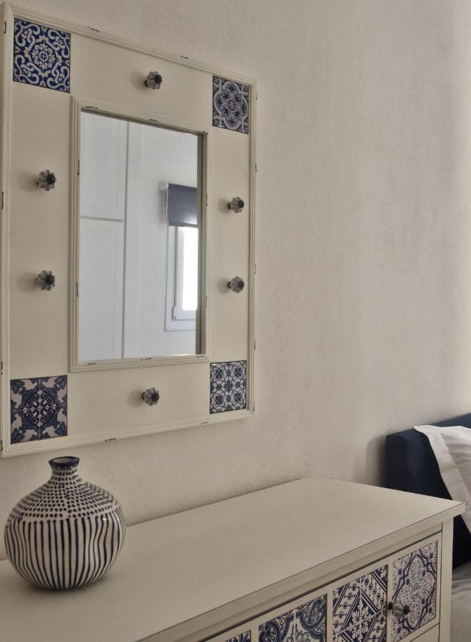 The Bluehouse - Spacious Top Floor Flat With Parking, By Mon Repos Beach Corfu  Exteriér fotografie