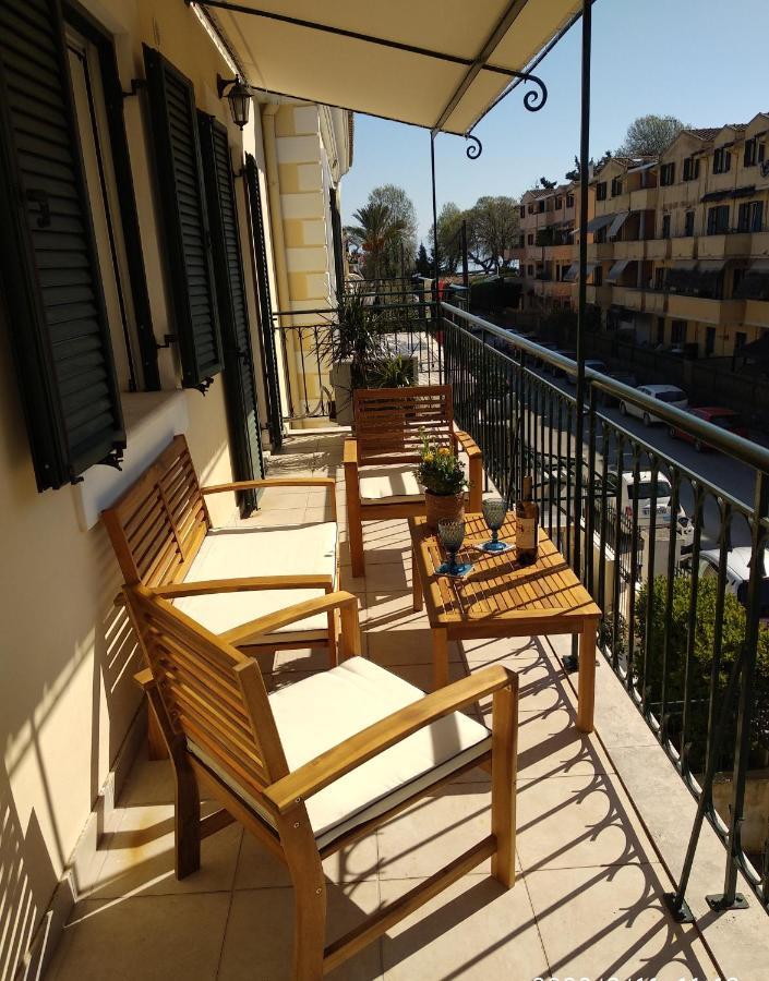 The Bluehouse - Spacious Top Floor Flat With Parking, By Mon Repos Beach Corfu  Exteriér fotografie